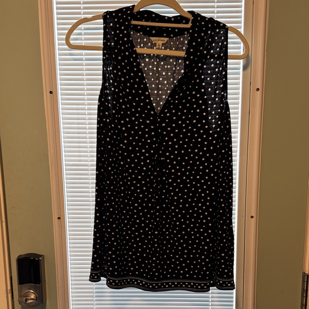 Sleeveless Black Polka Dot V-Neck Tunic Top
